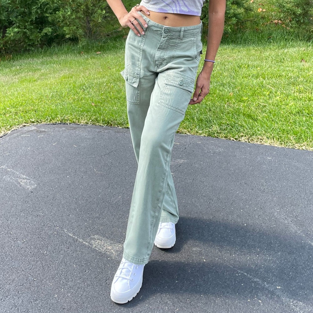 American Eagle Cargo Pants